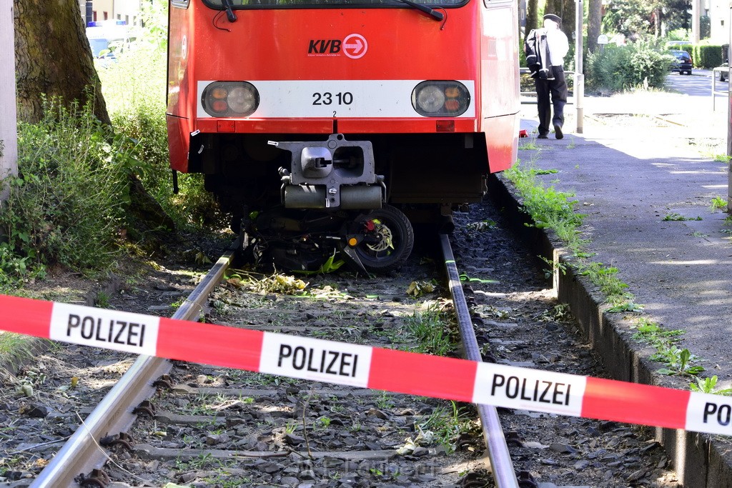 VU Roller KVB Bahn Koeln Luxemburgerstr Neuenhoefer Allee P066.JPG - Miklos Laubert